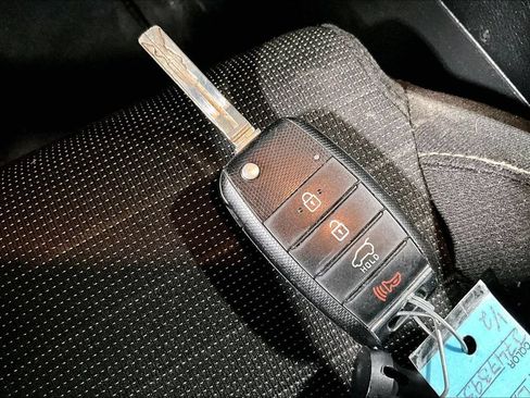 Used 2018 Kia Sportage LX FWD image 12