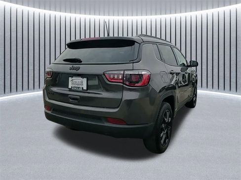 Used 2023 Jeep Compass Altitude w/ Convenience Group image 7