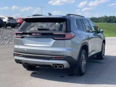 Used 2025 GMC Acadia Elevation AWD/4WD image 3