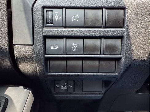 Used 2024 Toyota Tacoma SR w/ SR Upgrade Package AWD/4WD image 21