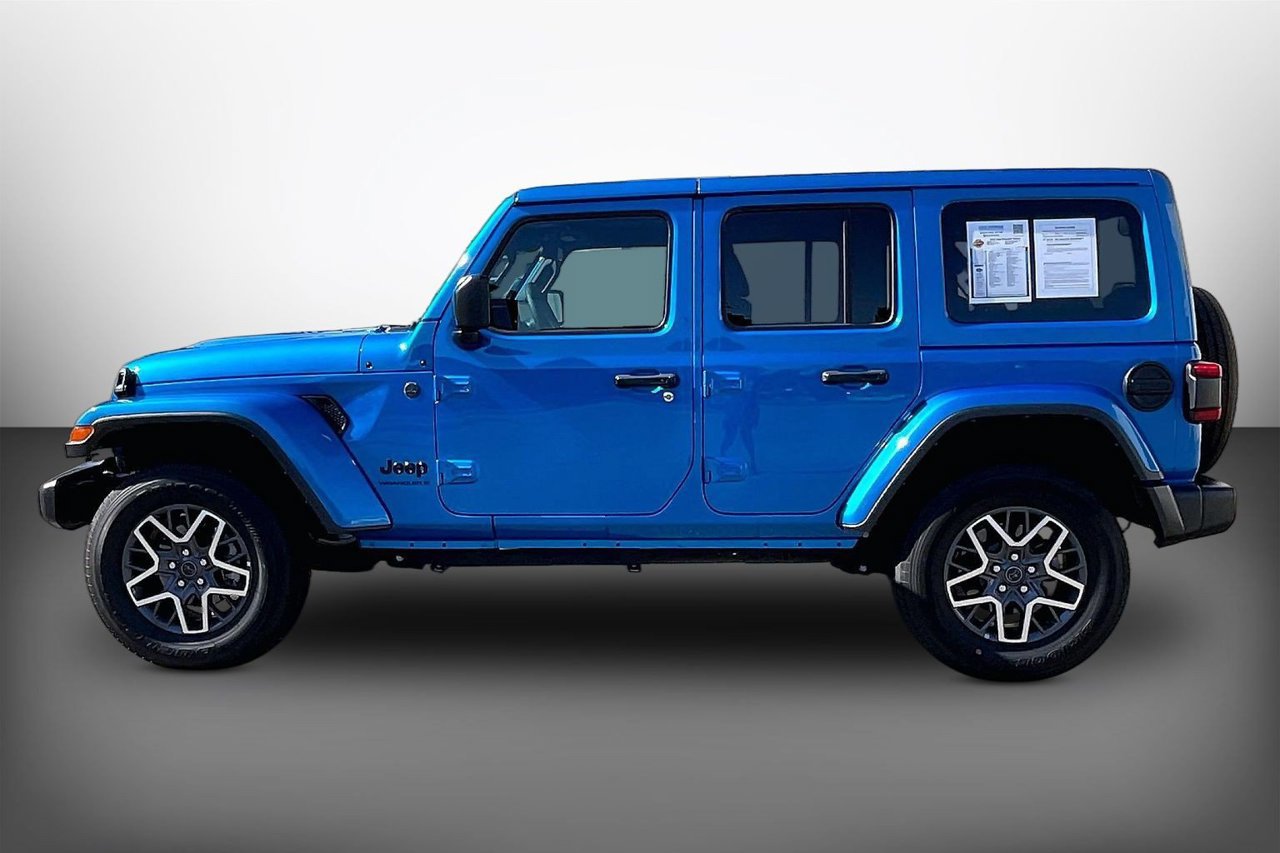 Certified 2025 Jeep Wrangler Unlimited Sahara AWD/4WD image 5