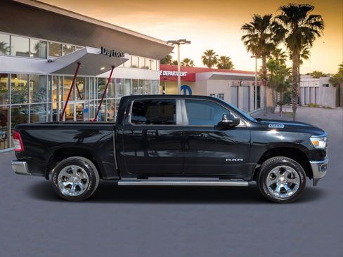 Used 2022 RAM 1500 Big Horn AWD/4WD image 2