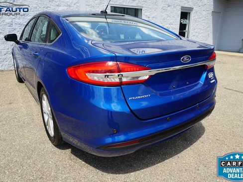 Used 2017 Ford Fusion SE FWD image 9