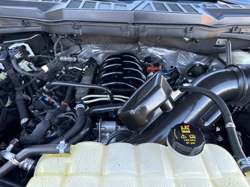 Used 2022 Ford F150 Lariat image 38