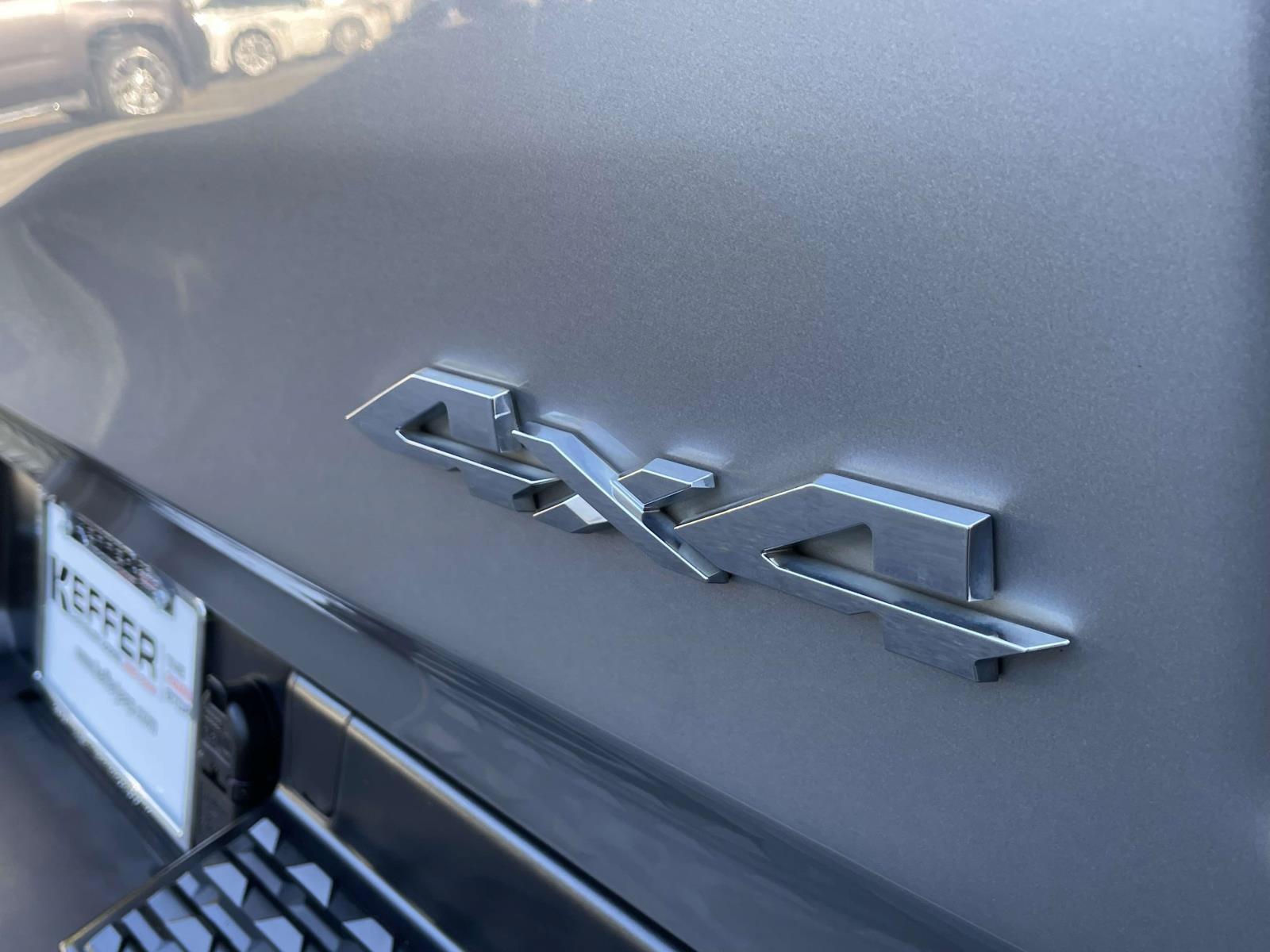 Used 2020 RAM 1500 Laramie w/ Sport Appearance Package AWD/4WD image 8