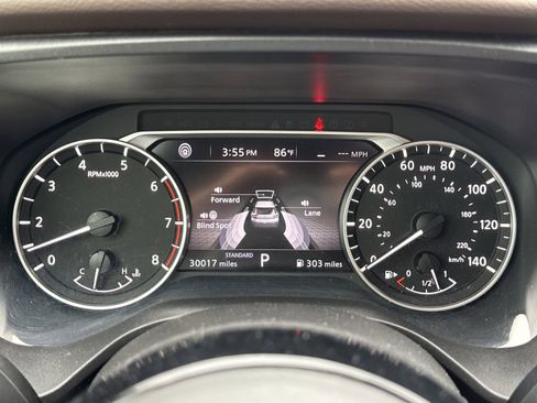 Used 2023 Nissan Rogue SV FWD image 17