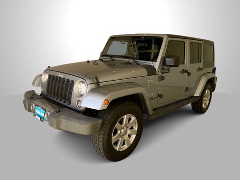 Used 2017 Jeep Wrangler Unlimited Sahara w/ Max Tow Package AWD/4WD image 1