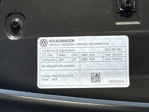 Used 2022 Volkswagen ID.4 Pro S RWD image 10