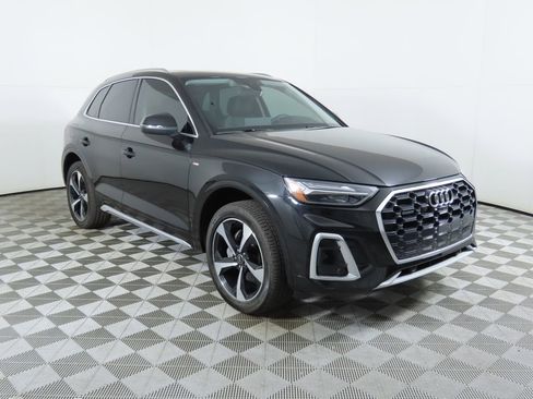 Used 2025 Audi Q5 2.0T Premium Plus w/ Premium Plus Package AWD/4WD image 3