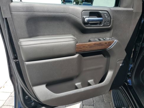 Used 2020 GMC Sierra 1500 SLT w/ SLT Premium Plus Package image 16