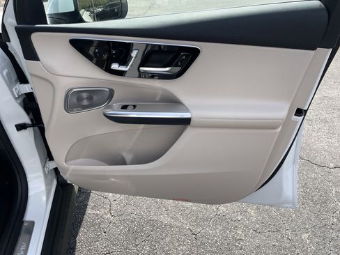 New 2026 Mercedes-Benz GLC 300 image 41