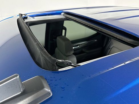 Used 2023 Chevrolet Silverado 1500 ZR2 w/ Technology Package image 14