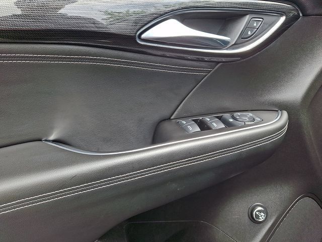Used 2023 Buick Envision Preferred FWD image 13