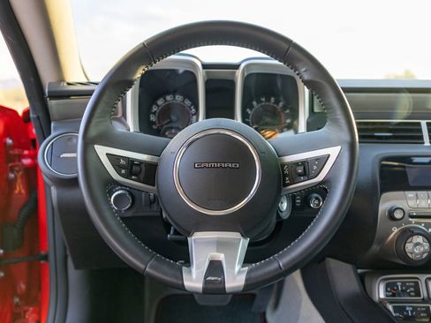 Used 2011 Chevrolet Camaro SS w/ LPO, Ground Effects Package image 18