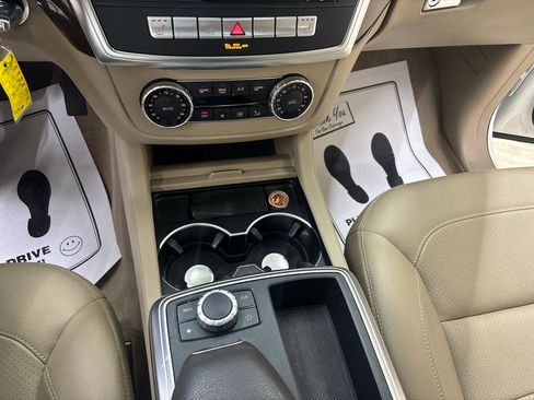 Used 2015 Mercedes-Benz ML 350 2WD w/ Premium 1 Package image 31