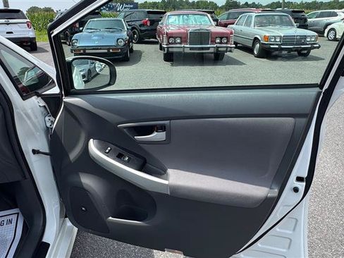 Used 2011 Toyota Prius Three w/ Solar Roof Pkg FWD image 38