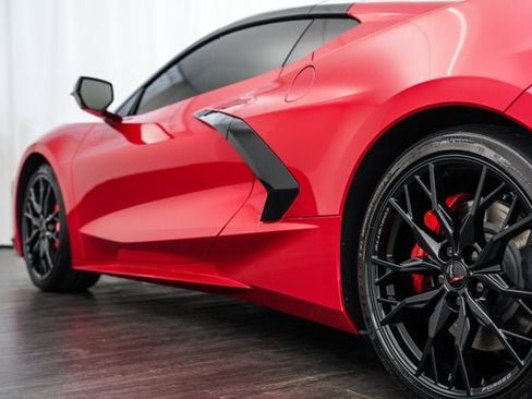 Used 2024 Chevrolet Corvette Stingray Premium Cpe w/ Z51 Performance Package RWD image 26