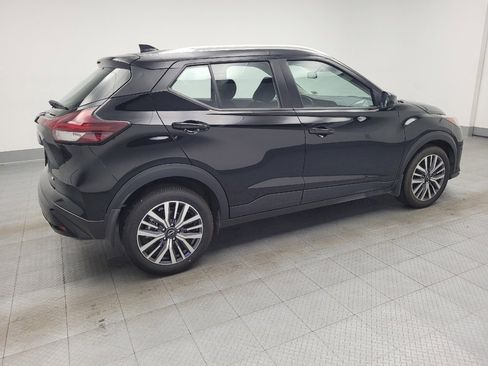 Used 2024 Nissan Kicks SV image 10