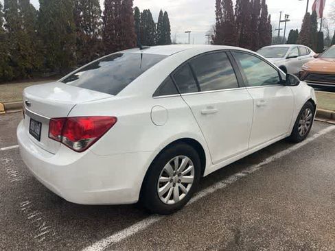 Used 2011 Chevrolet Cruze LS w/ Connectivity Package image 13