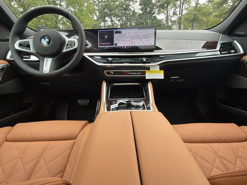 New 2027 BMW X6 xDrive40i w/ Climate Comfort Package AWD/4WD image 16