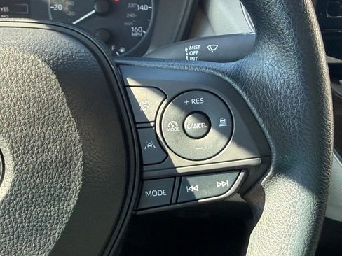 Used 2024 Toyota Corolla LE w/ LE Convenience Package FWD image 21