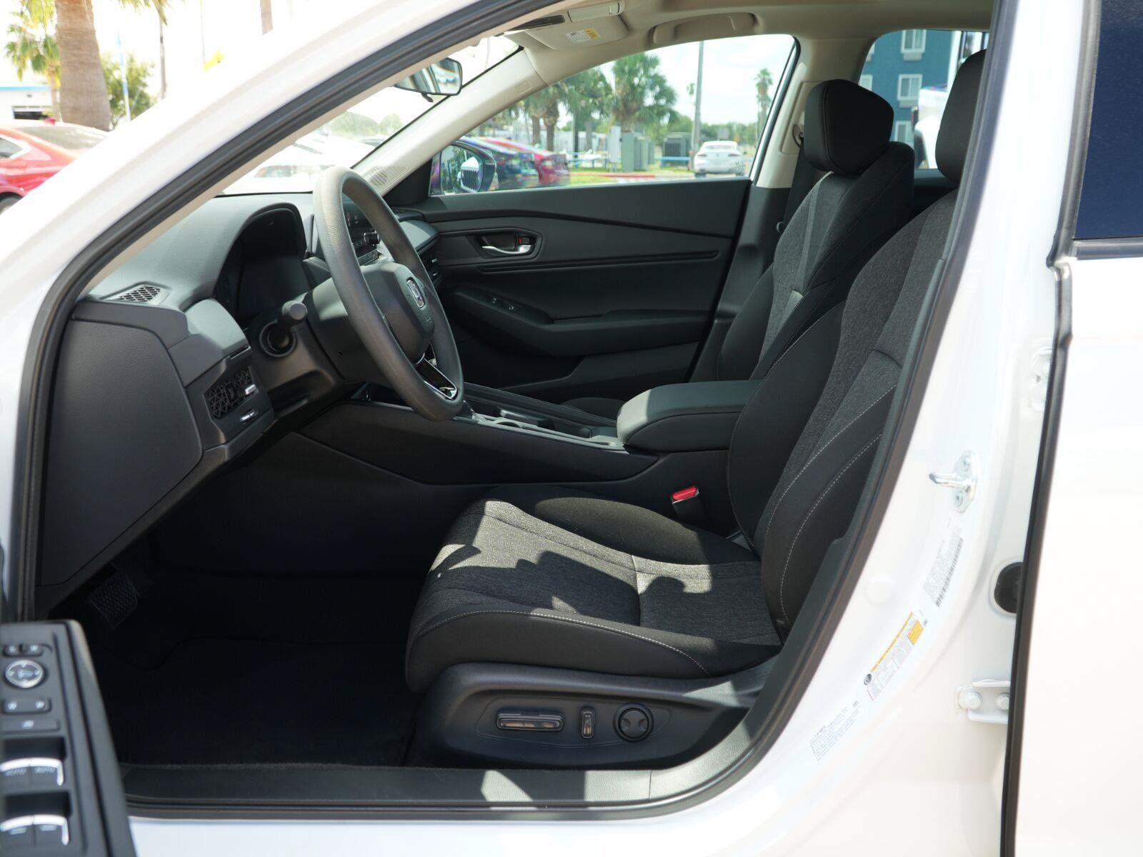 Used 2025 Honda Accord SE image 7