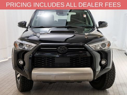 Used 2022 Toyota 4Runner TRD Off-Road Premium AWD/4WD image 2