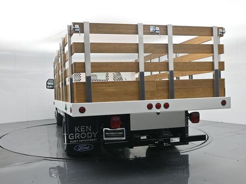 New 2026 Ford F350 XL w/ XL Chrome Package RWD image 48