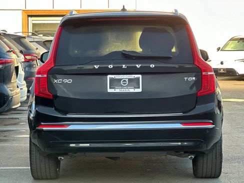 Certified 2025 Volvo XC90 T8 Ultra w/ Protection Package Premier image 8