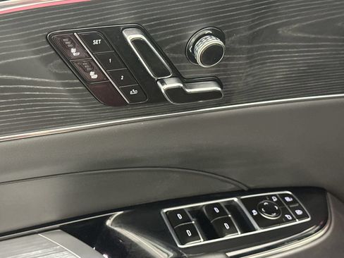 Used 2024 Cadillac Lyriq Sport RWD image 13