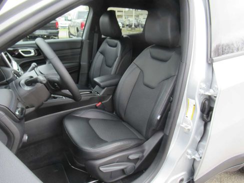 New 2026 Jeep Compass Altitude image 15