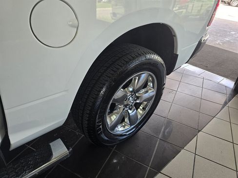 Used 2015 RAM 1500 Big Horn AWD/4WD image 35