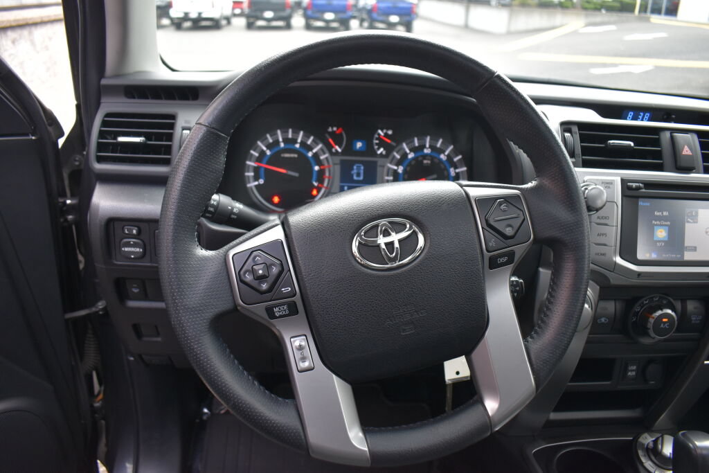 Certified 2016 Toyota 4Runner SR5 Premium AWD/4WD image 9