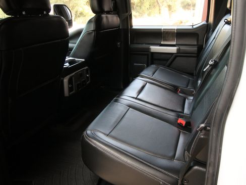 Used 2019 Ford F350 Lariat w/ Lariat Value Package AWD/4WD image 46