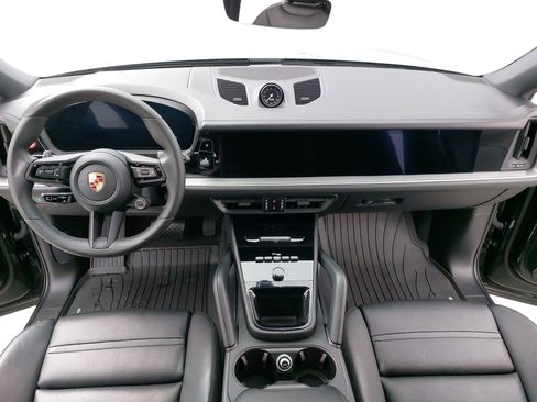 Used 2025 Porsche Cayenne Coupe w/ Premium Package Plus image 11