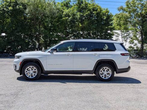 Used 2023 Jeep Grand Cherokee L Limited AWD/4WD image 10