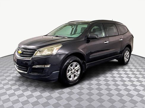 Used 2017 Chevrolet Traverse LS image 4
