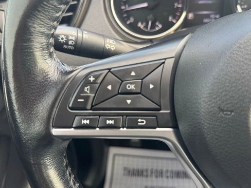 Used 2017 Nissan Rogue Sport SL w/ SL Premium Package image 54