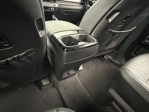 Used 2024 Kia Telluride S FWD image 33