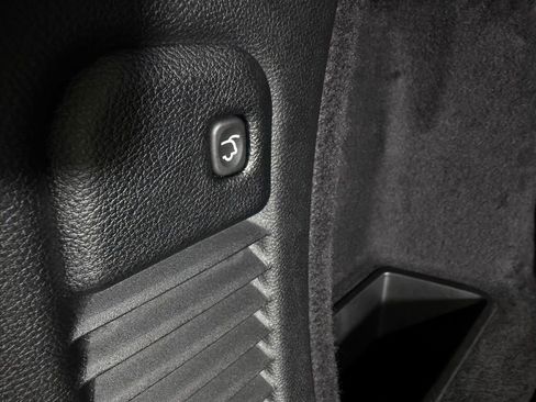 Used 2025 Dodge Durango GT image 29