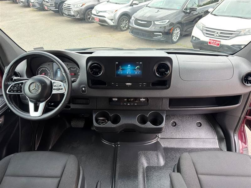 Used 2021 Mercedes-Benz Sprinter 1500 image 18