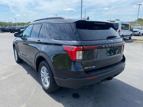 New 2026 Ford Explorer Active AWD/4WD image 5
