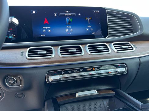 Used 2025 Mercedes-Benz GLE 350 4MATIC image 28