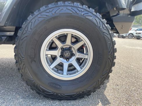 Used 2019 Jeep Wrangler Unlimited Rubicon AWD/4WD image 27