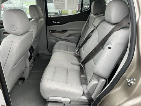 Used 2023 GMC Acadia SLE w/ Driver Convenience Package image 33