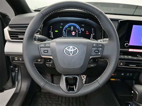 New 2026 Toyota Camry SE image 5