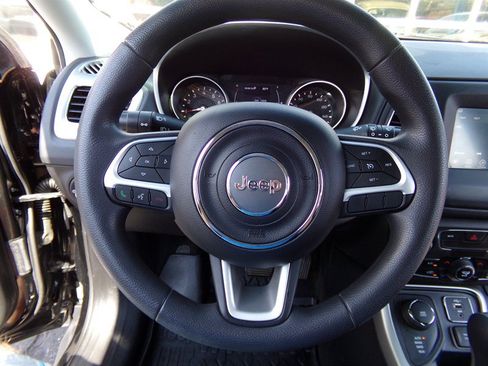 Used 2020 Jeep Compass Sport AWD/4WD image 31