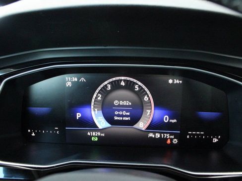 Used 2024 Volkswagen Jetta Sport image 30