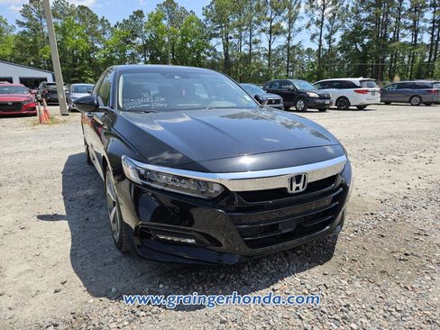 Used 2019 Honda Accord Touring image 4