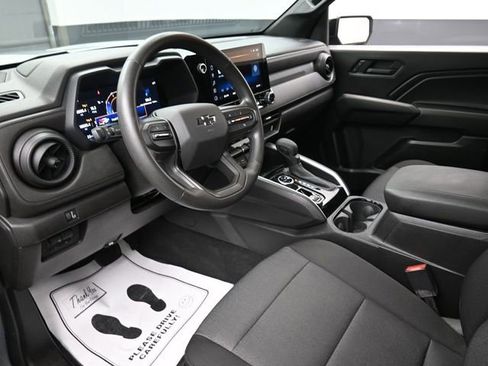 Used 2024 Chevrolet Colorado Trail Boss w/ LPO, Dark Essentials Package image 18